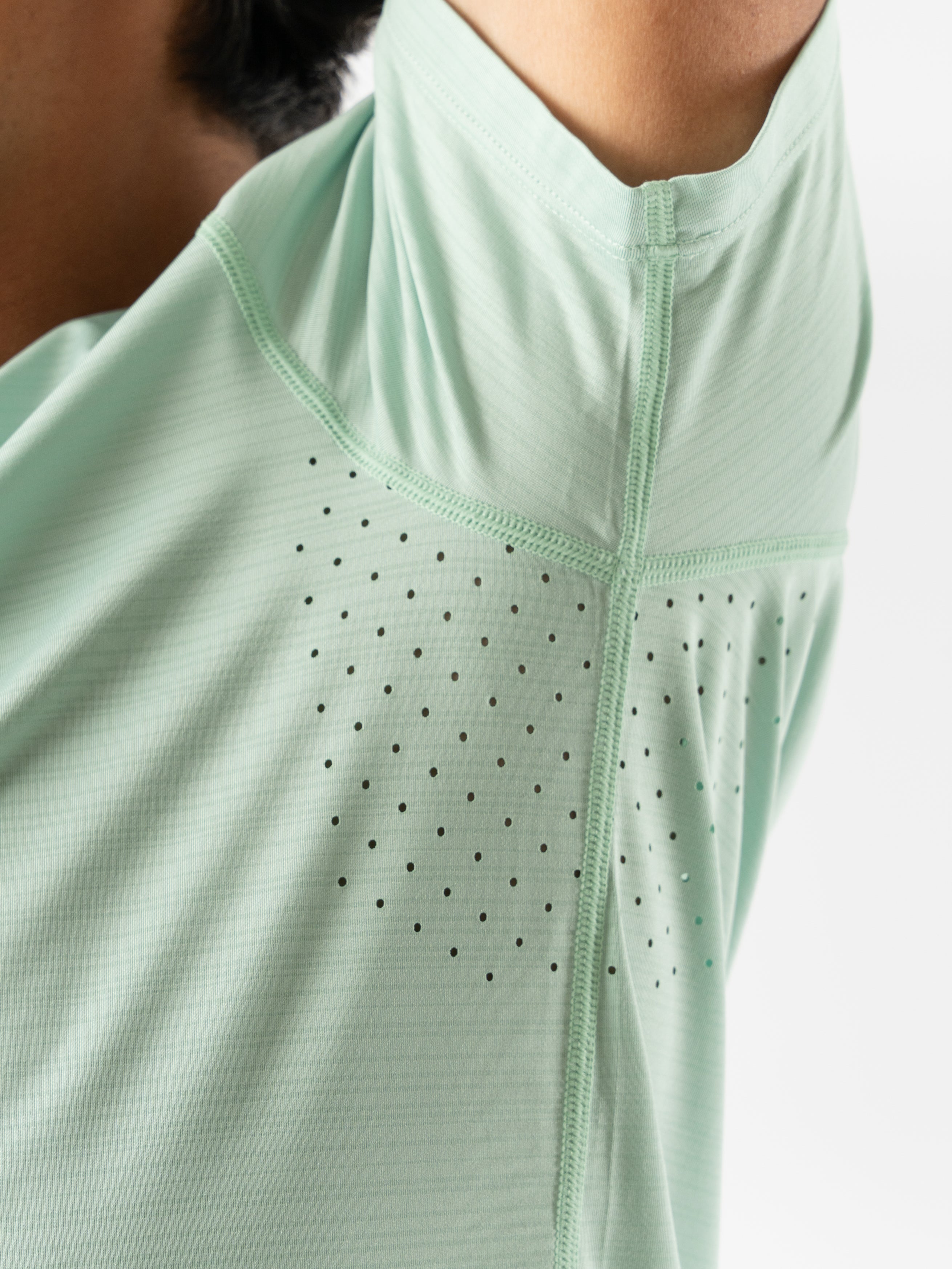 UPF 50+ Sun Protection Men's Short Sleeve T-Shirt - Lightweight, Quick-Dry & Breathable for Outdoor Activities, Hiking & Travel