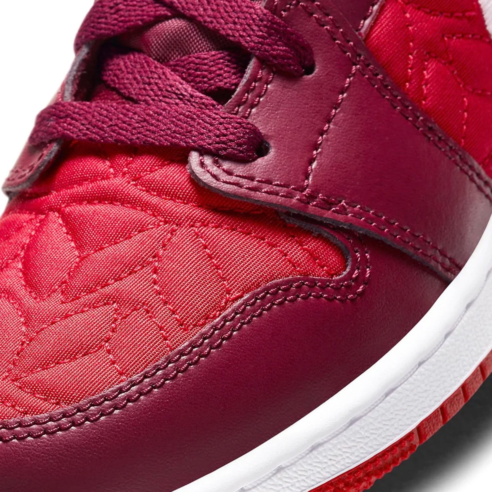 Air Jordan 1 Mid 'Red Quilt' GS Basketball Shoes for Girls - Stylish Sneakers for School, Sports & Casual Wear