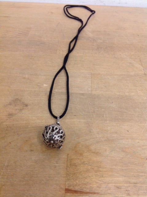 Elegant Black Rope Necklace with Silver Pendant - Perfect for Women's Fashion, Gift Giving & Special Occasions