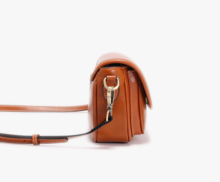 Stylish Leather Flap Crossbody Bag for Women - Fashionable Shoulder Purse for Daily Use, Travel & Shopping