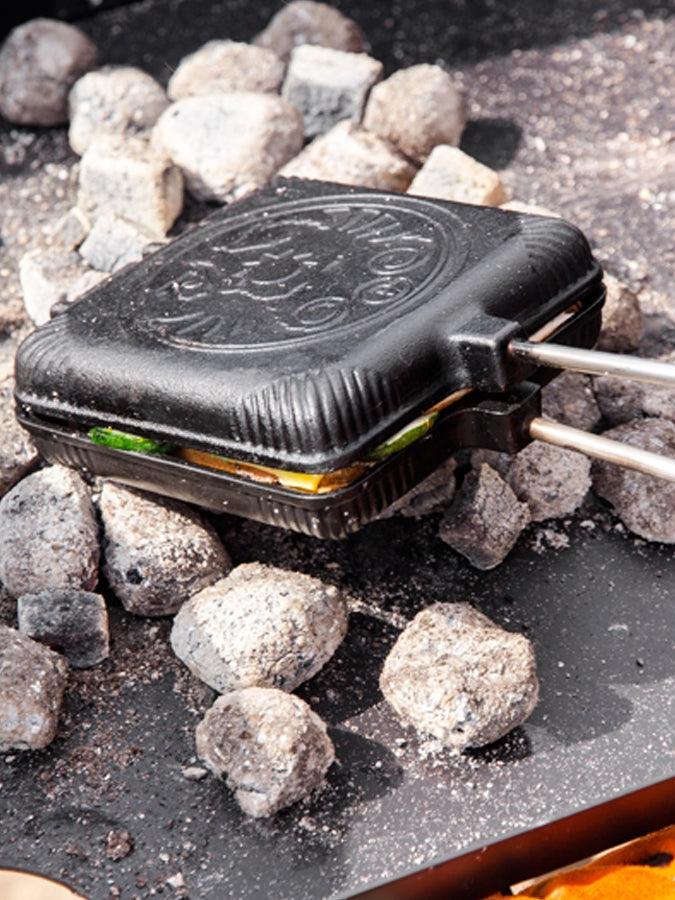 Petromax Cast Iron Sandwich Press & Grill - Perfect for Paninis, Grilled Cheese, and Outdoor Camping Cooking