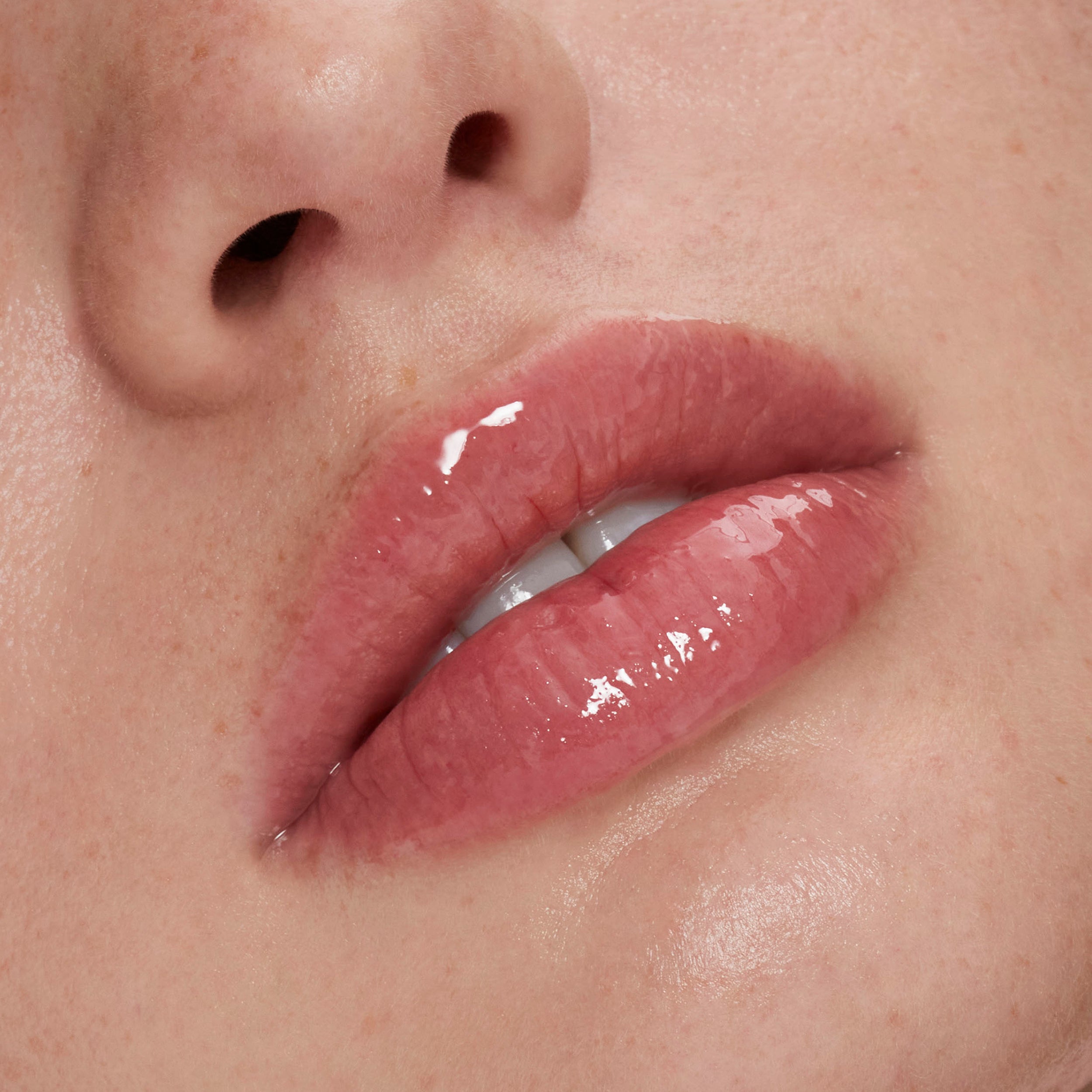 Hydrating Lip Oil for Dry Lips - Moisturizing & Nourishing Treatment - Perfect for Daily Use & Night Care