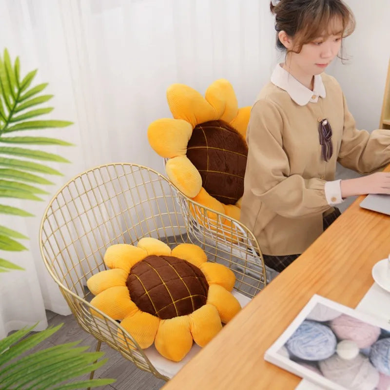 40cm Cute Sunflower Plush Pillow - Soft Stuffed Cushion for Sofa, Bed, Floor Mat - Home Decor & Cozy Gift for Women, Girls (Perfect for Living Room, Bedroom, Dorm Relaxation)