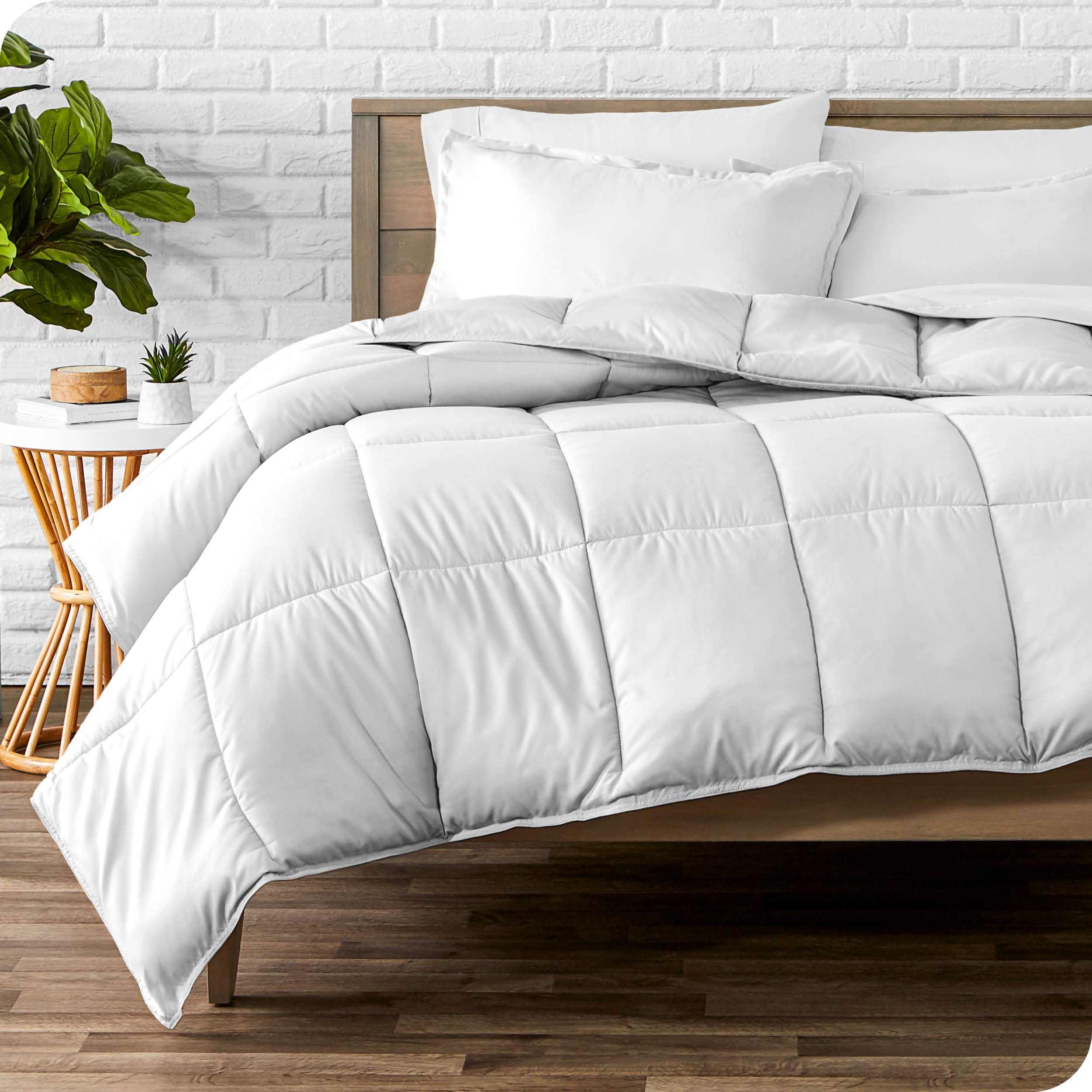 Bare Home Ultra-Soft Goose Down Alternative Comforter Set - Queen Size Premium 1800 Series - All Season Warmth - White - Perfect for Cozy Bedrooms & Guest Rooms