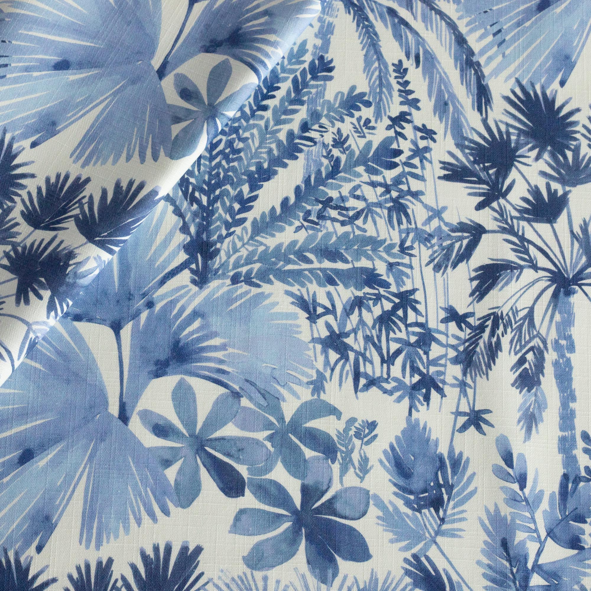 Premium Daintree Cotton Fabric Remnant - Azure Blue 23 - Perfect for Quilting, Sewing & DIY Craft Projects