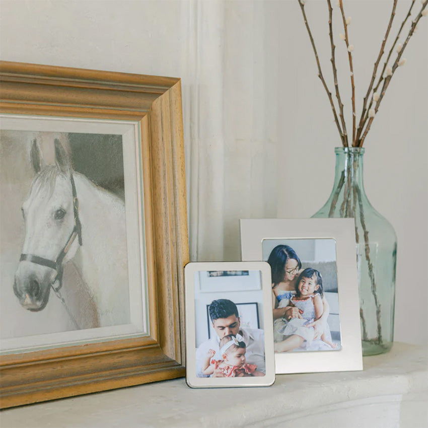 Addison Ross Curved Picture Frame - Elegant Wall Decor for Photos & Art - Perfect for Living Room, Bedroom & Office Display