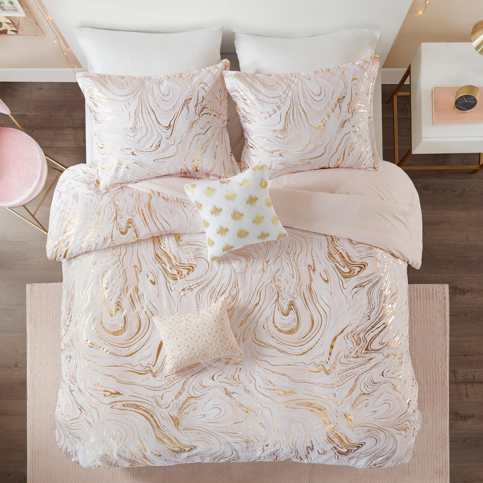 Intelligent Design Twin Duvet Cover Set - Modern Metallic Swirl Marble Print Microfiber Bedding with Throw Pillows (Twin/Twin XL, Blush/Gold, 4-Piece) | Chic Abstract Bedroom Decor for Teens & Guest Rooms