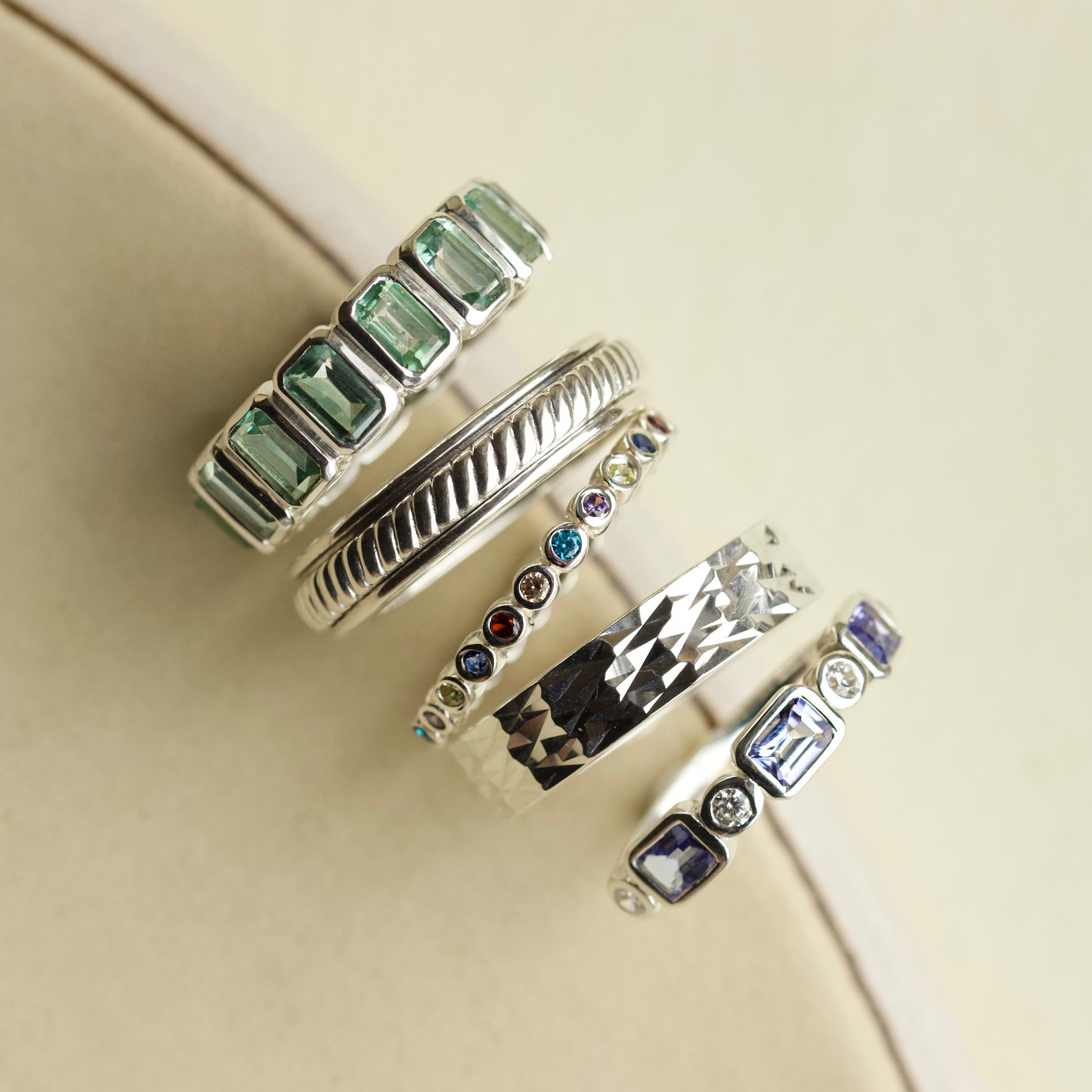 Northern Lights Eternity Ring - 925 Sterling Silver Wedding Band for Women, Stackable Promise Ring - Perfect for Anniversaries, Engagements & Romantic Gifts