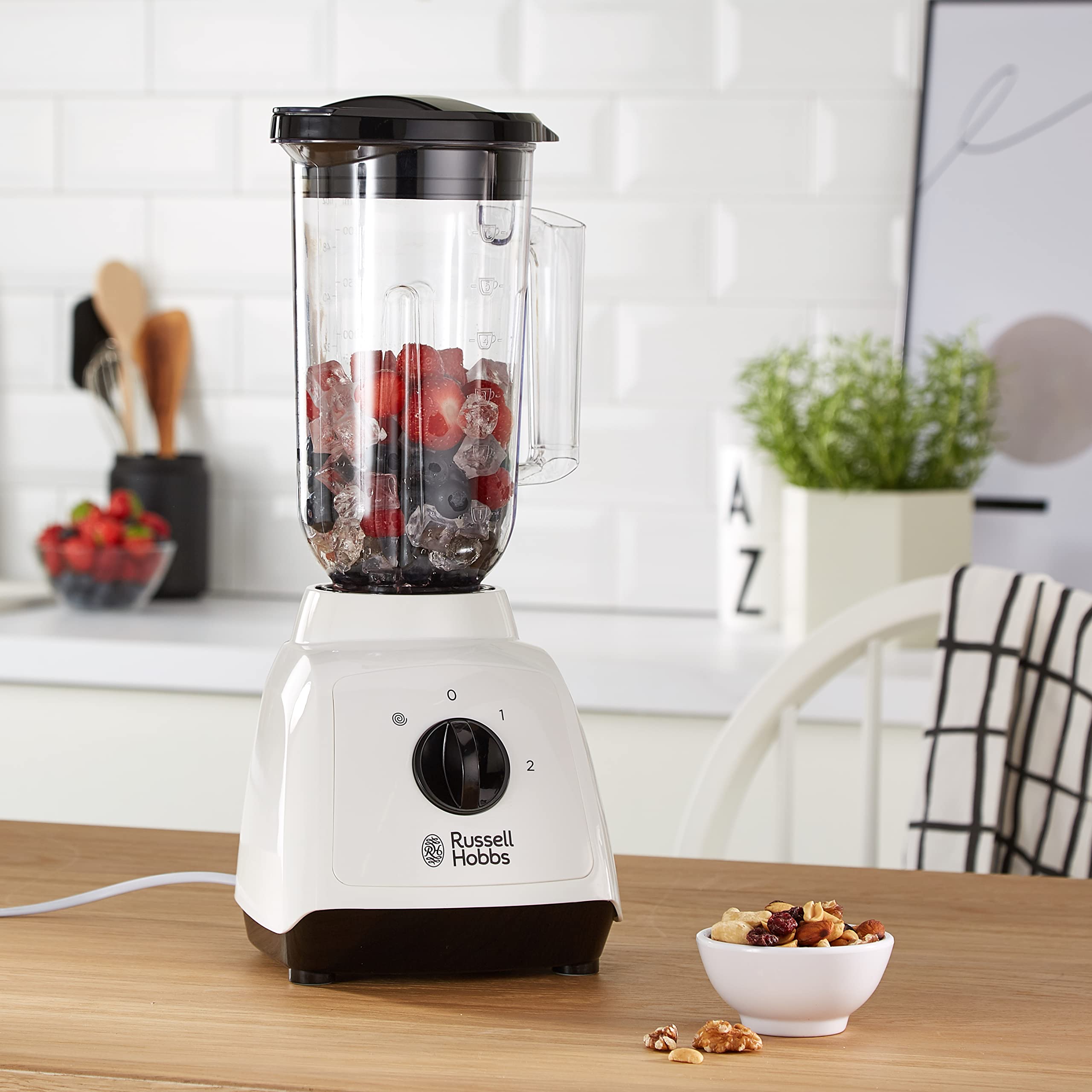 Russell Hobbs 1.5L Plastic Jug Blender with 2 Speeds & Pulse - Removable Stainless Steel Blades - Dishwasher Safe - 400W Power - Perfect for Smoothies, Shakes & Food Prep (Model 24610)