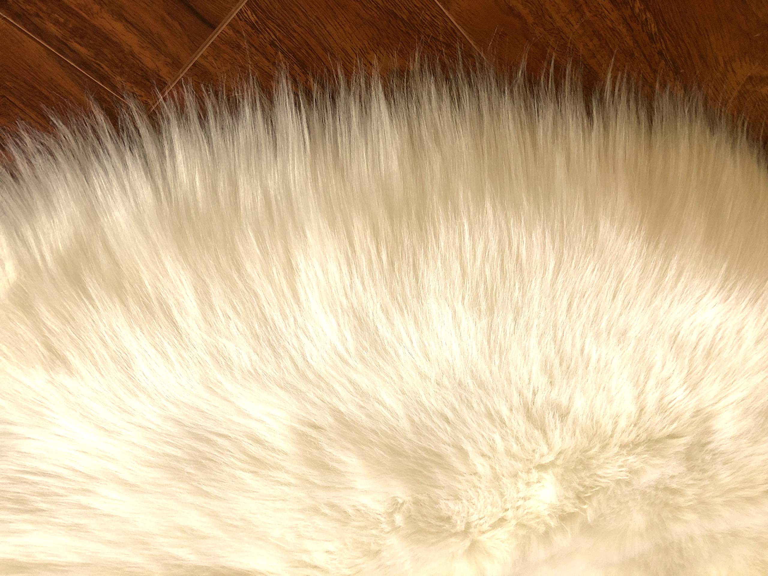 LAMBZY Genuine Sheepskin Silky Soft Area Rug - Thick Non-Slip Bottom, Machine Washable & Stain Resistant - Perfect for Kids Room, Nursery, Living Room, Bedroom - 3'6