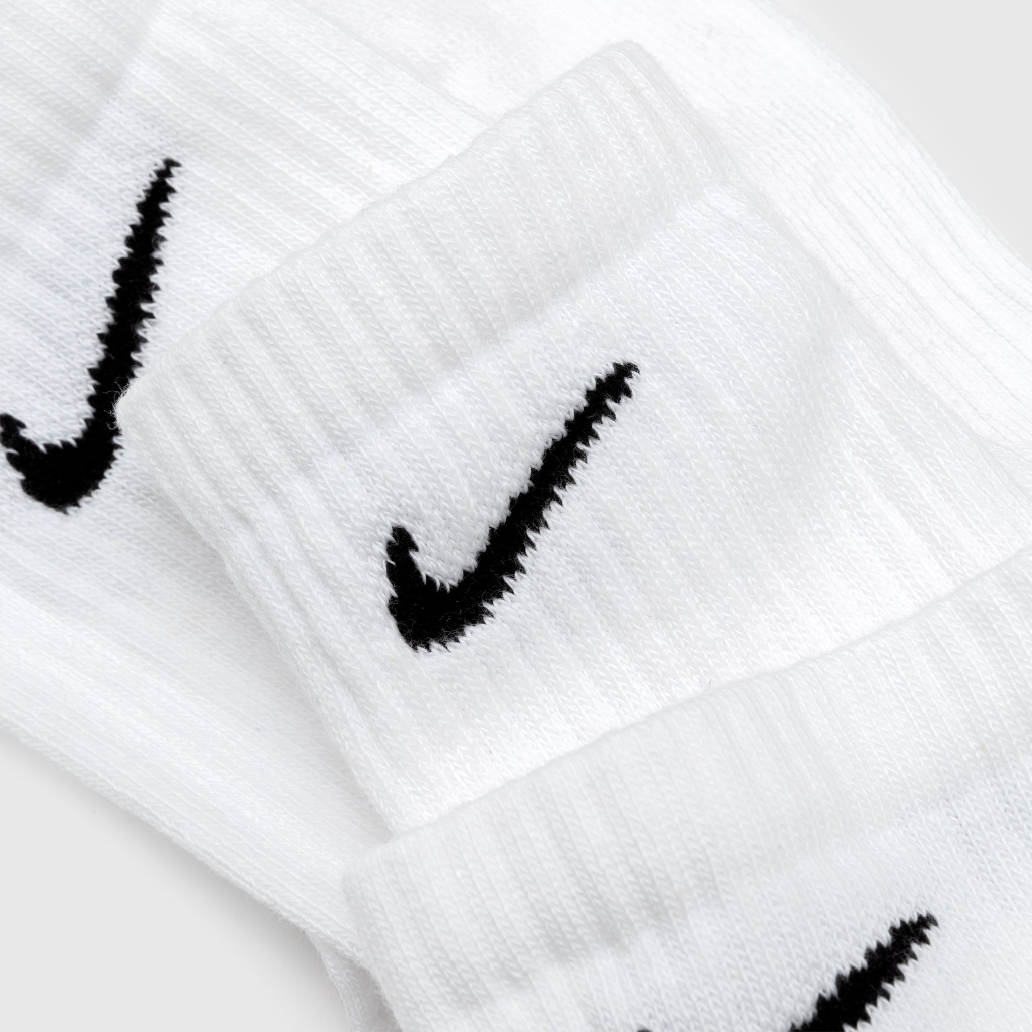 EVERYDAY PLUS Cushioned Crew Socks (3-Pack) - White | Ultra Soft & Comfortable Cotton Socks for Men & Women | Perfect for Running, Hiking & Daily Wear