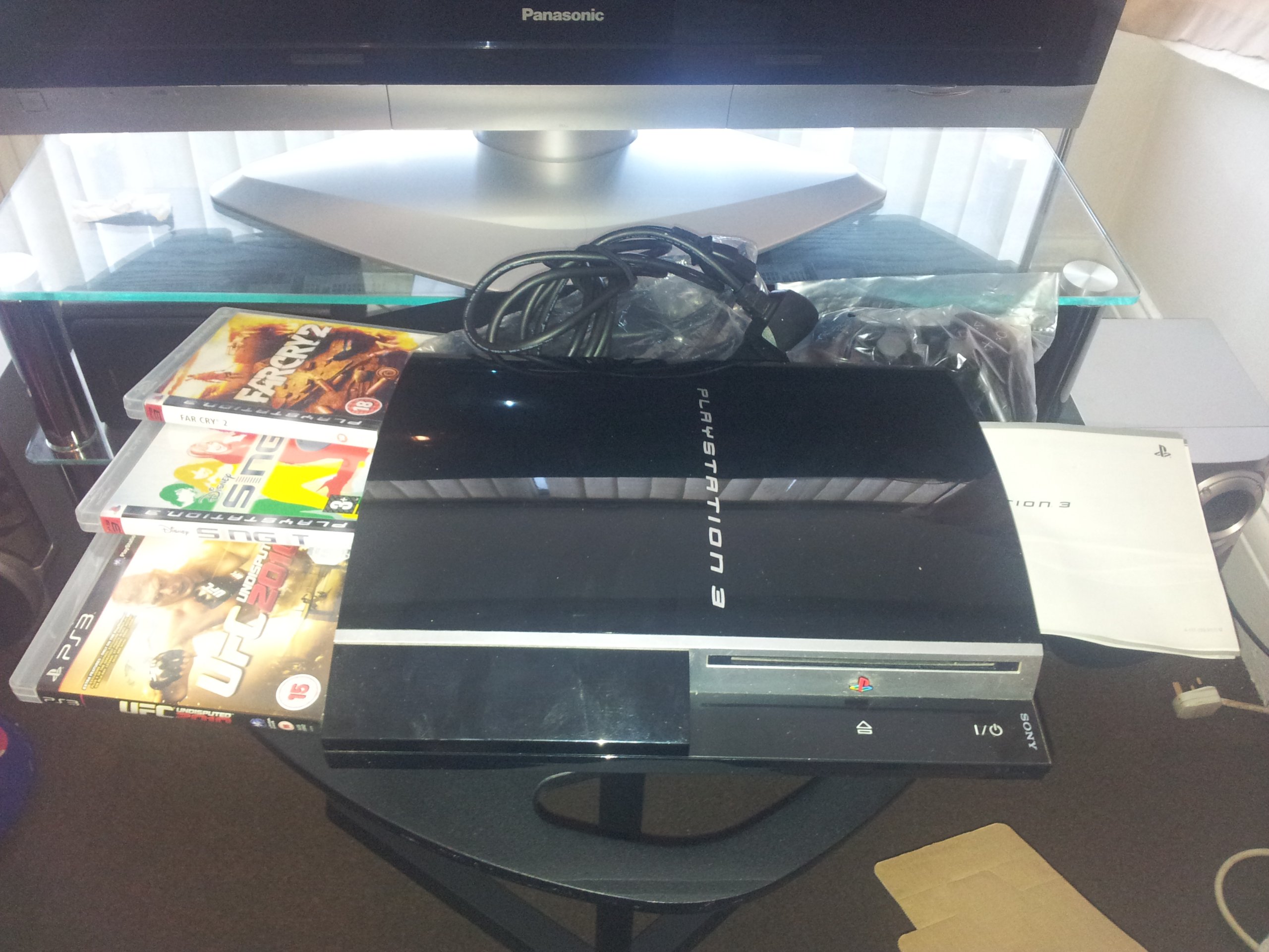 Sony PLAYSTATION 3 80GB Gaming Console - HD Video Game System with Wireless Controller for Home Entertainment & Retro Gaming