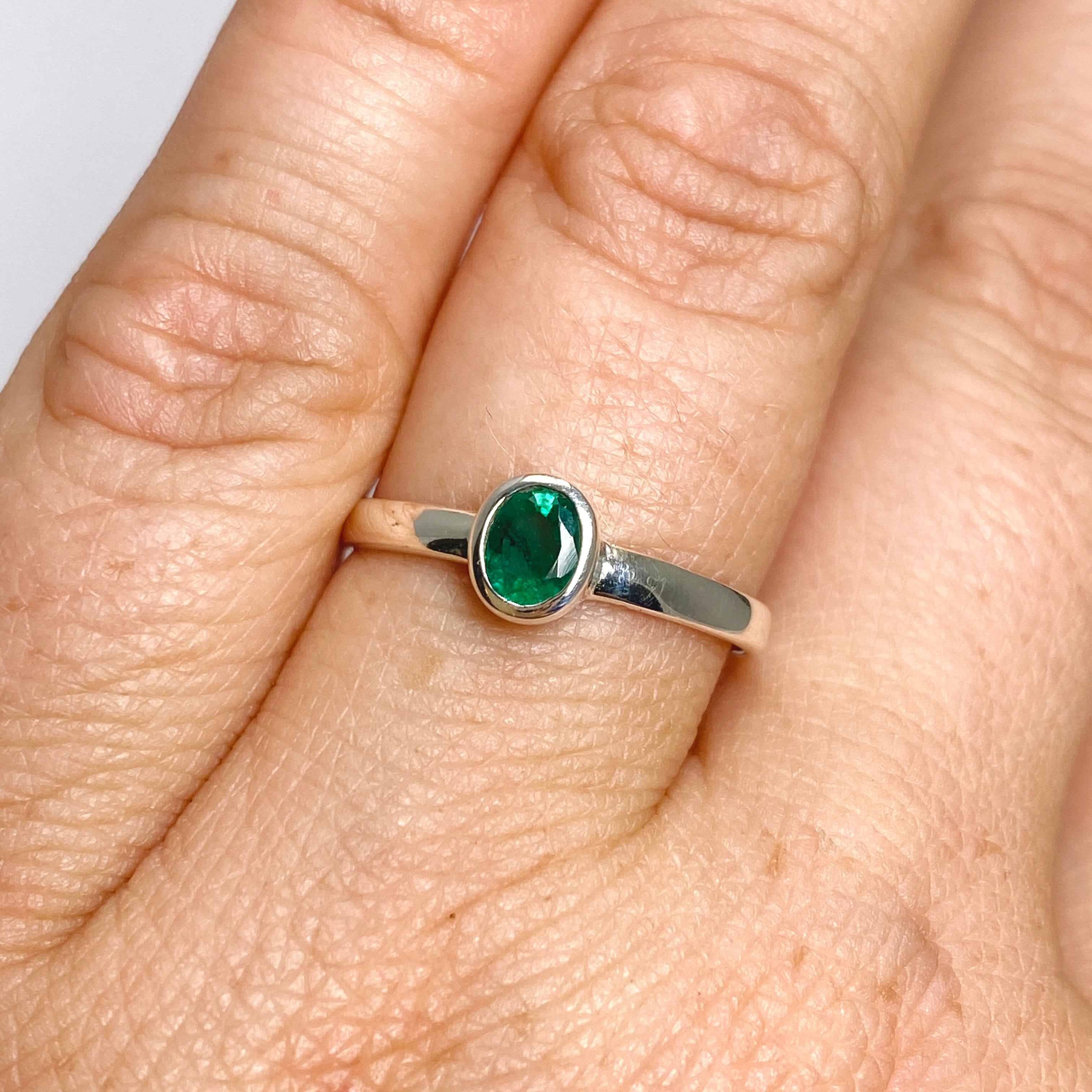 Emerald Oval Faceted Ring PRGJ699 - Elegant Green Gemstone Jewelry for Women, Perfect for Weddings, Parties & Special Occasions
