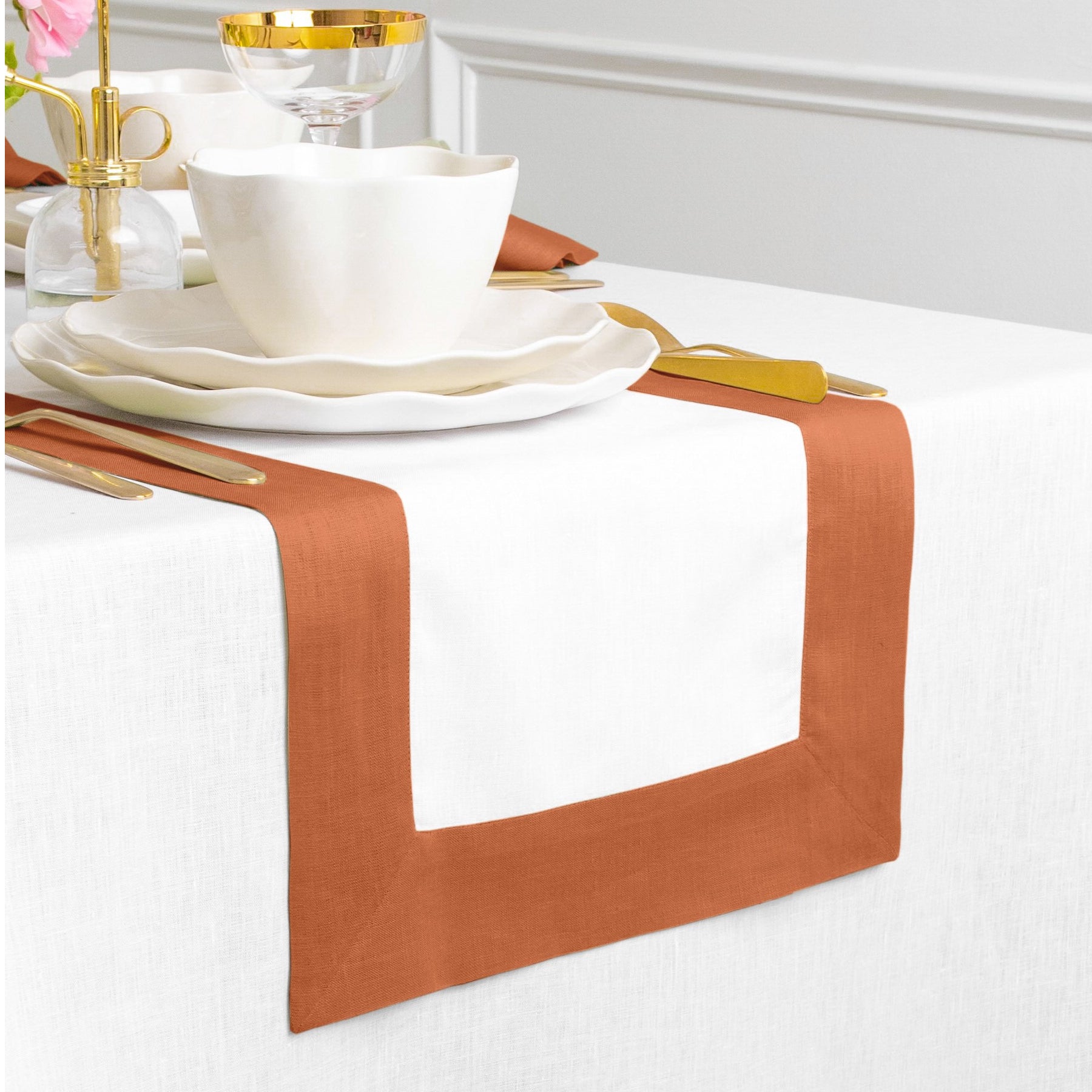 Elegant Contempo Table Runner - Premium Dining Decor for Weddings, Holidays & Everyday Use