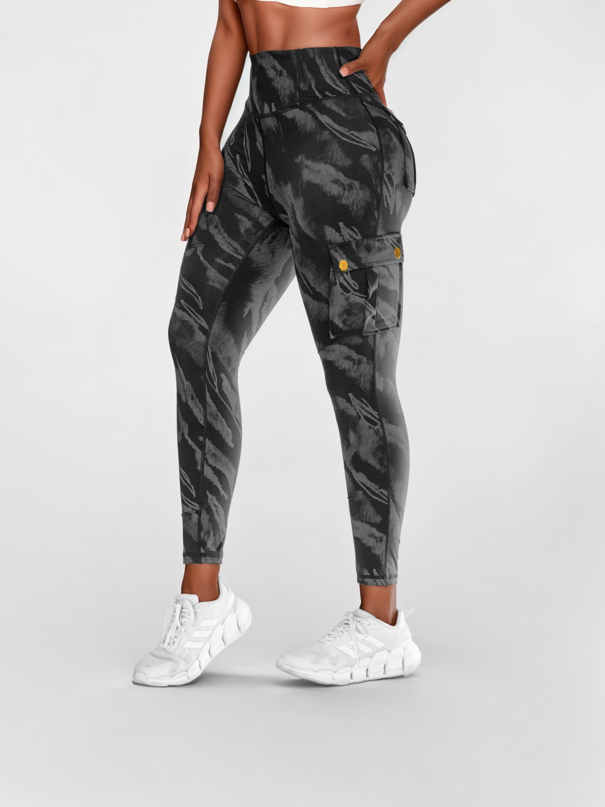 ZASUWA Women's Unique Print Pocket Cargo Leggings - Stylish & Functional Workout Pants for Yoga, Running & Outdoor Activities