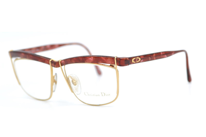 Christian Dior 2552 30 Sunglasses - Luxury Designer Shades for Women | UV Protection & Fashion Statement | Perfect for Beach, Driving & Outdoor Activities