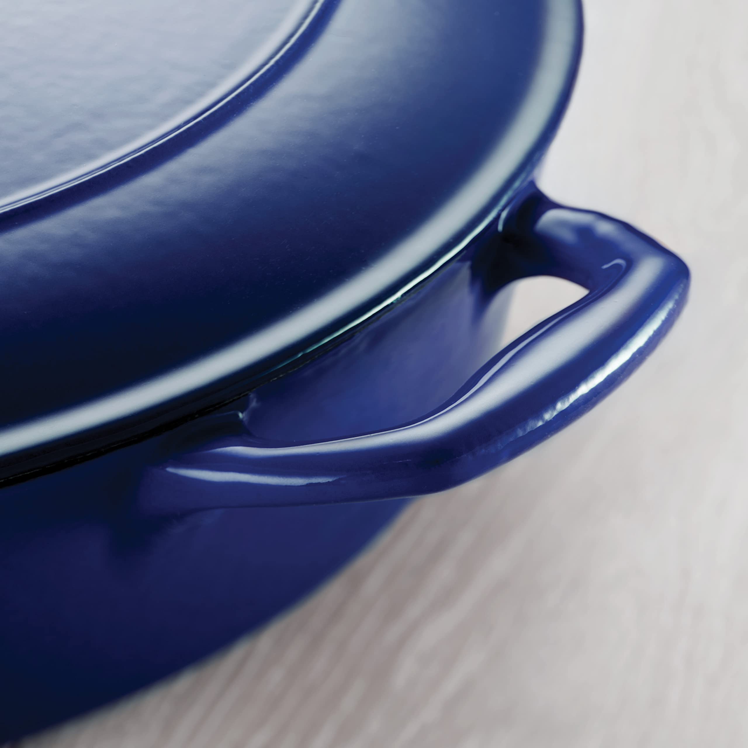 Tramontina 7-Quart Enameled Cast Iron Dutch Oven with Lid - Blue Oval Cookware for Baking, Roasting & Slow Cooking - Perfect for Soups, Stews & Bread Making