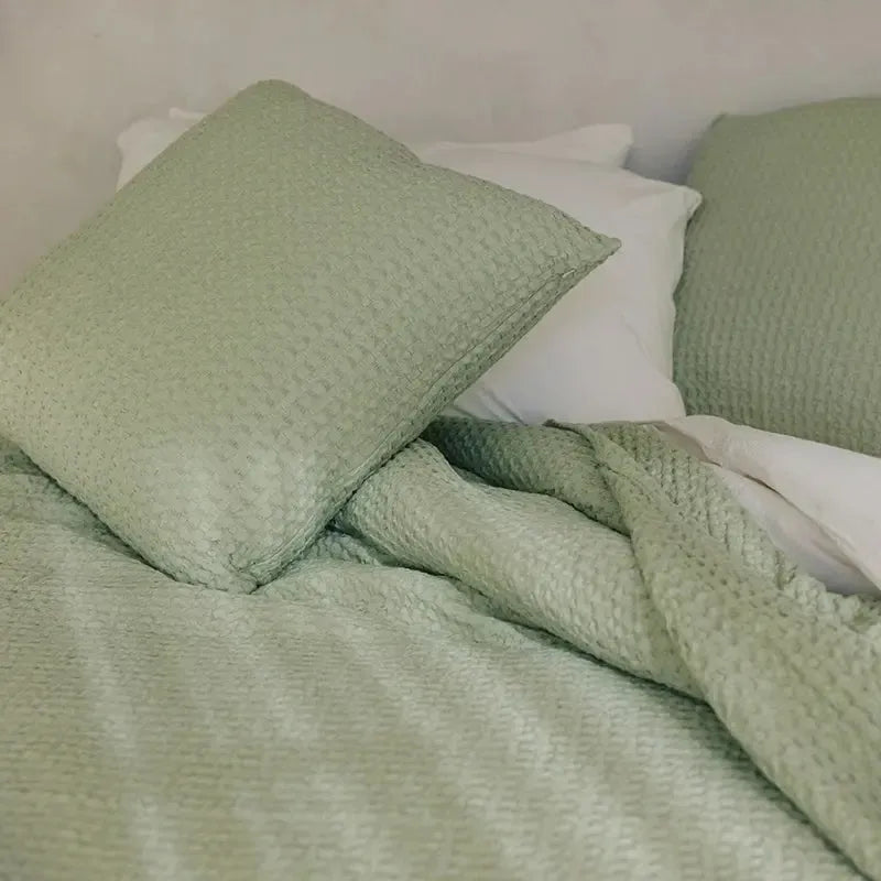 Santa Luzia Waffle Bedspread - Soft Textured Khaki Green Blanket for Bedroom Decor | Cozy Throw for Living Room, Dorm & Guest Room