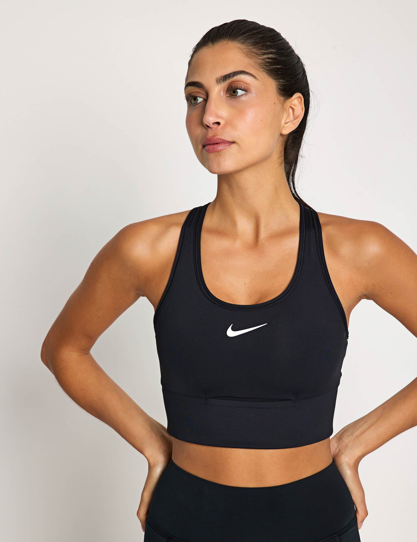 Swoosh Pocket Medium Support Sports Bra - Black & White - Perfect for Running, Yoga & Gym Workouts