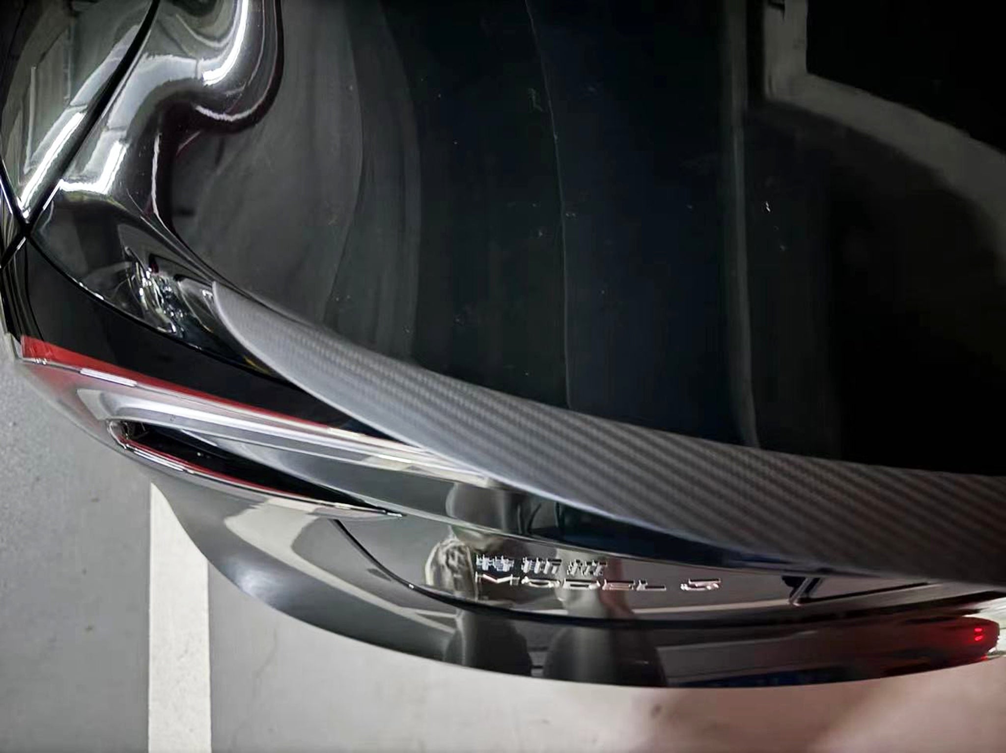 Premium Real Carbon Fiber Spoiler for Tesla Model 3 (2024+) Highland Edition - Performance Style Rear Wing - Enhances Aerodynamics & Sporty Look for Street Racing & Car Shows