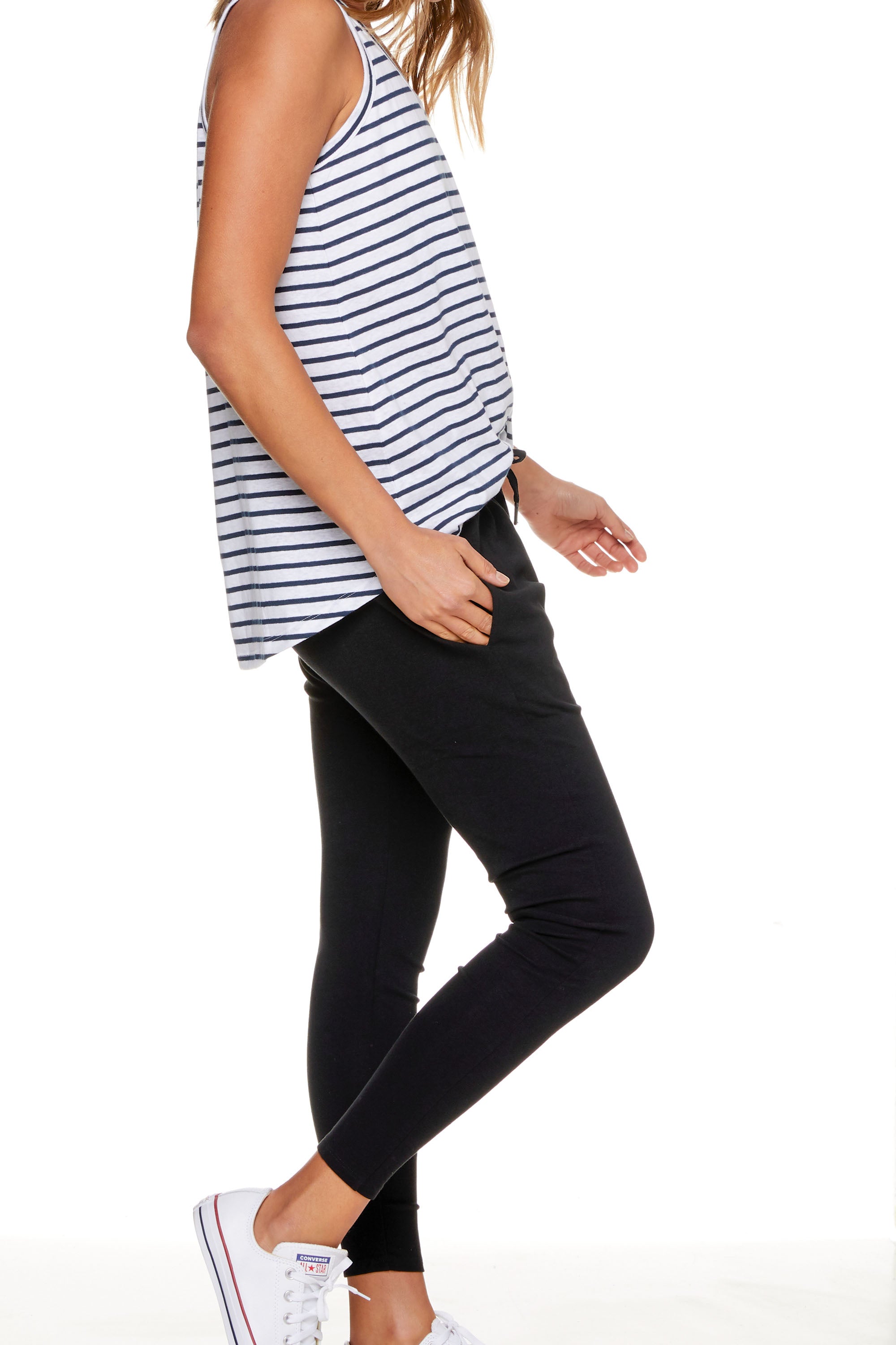 Cozy Beating Heart Lounge Pants for Women - Soft Fleece Sleepwear & Casual Pajama Bottoms - Perfect for Relaxing at Home, Lounging, and Yoga