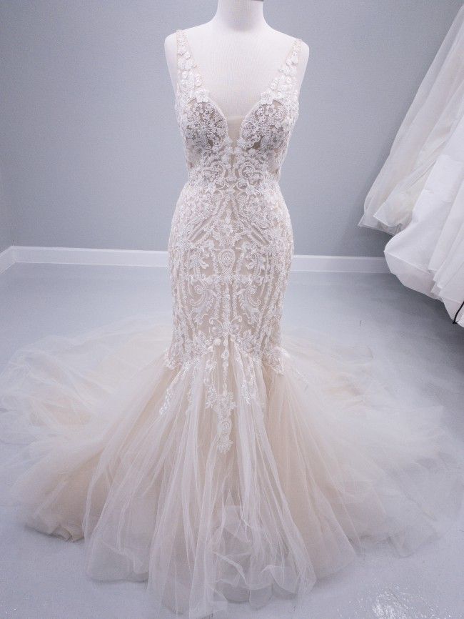 Enzoani Olinda Wedding Gown - Elegant Lace Bridal Dress for Bride, Perfect for Church Ceremony & Formal Reception