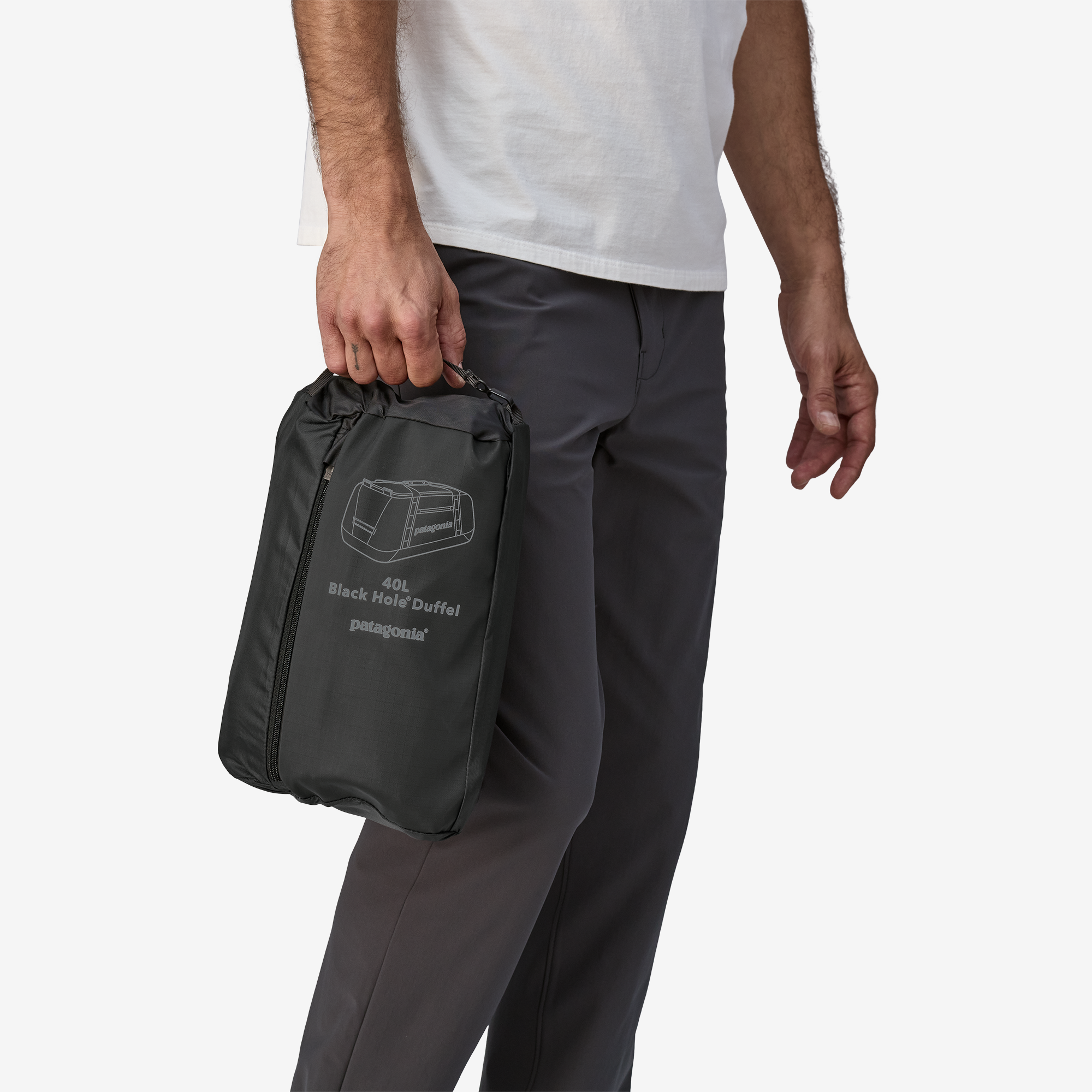 Black Hole® Duffel 40L - Waterproof Travel Duffel Bag for Outdoor Adventures, Gym & Weekend Getaways | Durable Carry-On Luggage for Hiking, Camping & Sports