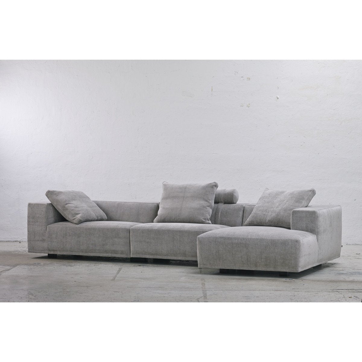 Baseline Sofa Sectional - Modern L-Shaped Couch for Living Room, Comfortable Fabric Sectional Sofa with Reversible Chaise | Perfect for Small Spaces, Apartments & Family Gatherings