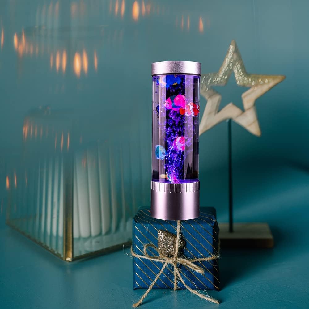 Bubble Fish Lamp with 6 Floating Artificial Fish – LED Aquarium Night Light with Moving Fish & Bubbles – Cylindrical Clear Tank for Kids Room, Office Decor & Living Room – Relaxing Mood Light for Bedtime, Stress Relief & Home Decoration