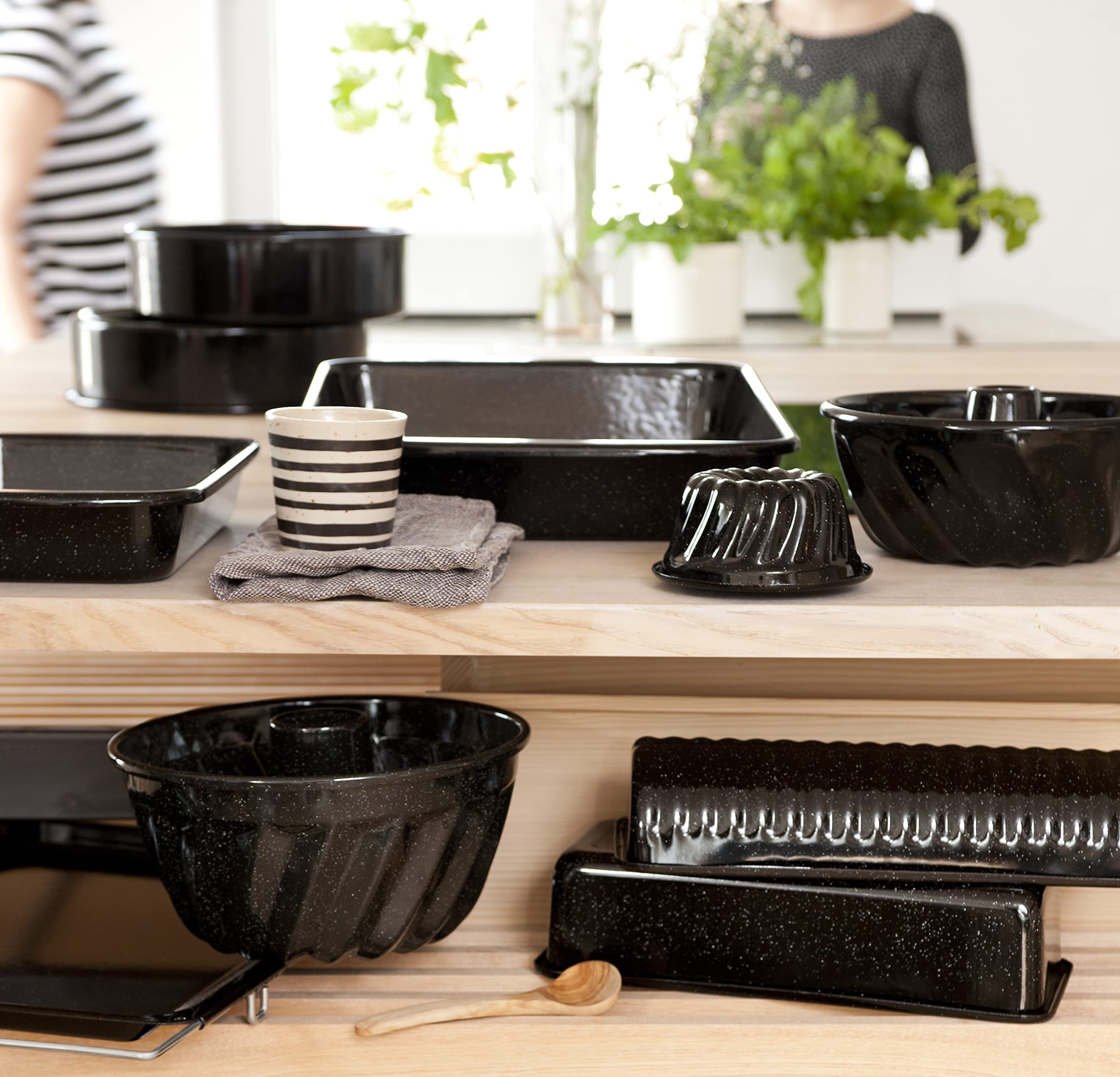Riess Classic Black 32.8cm Fry and Baking Pan Set - Nonstick Oven Safe Cookware for Roasting, Frying & Baking - Perfect for Pizza, Cookies, Casseroles & More