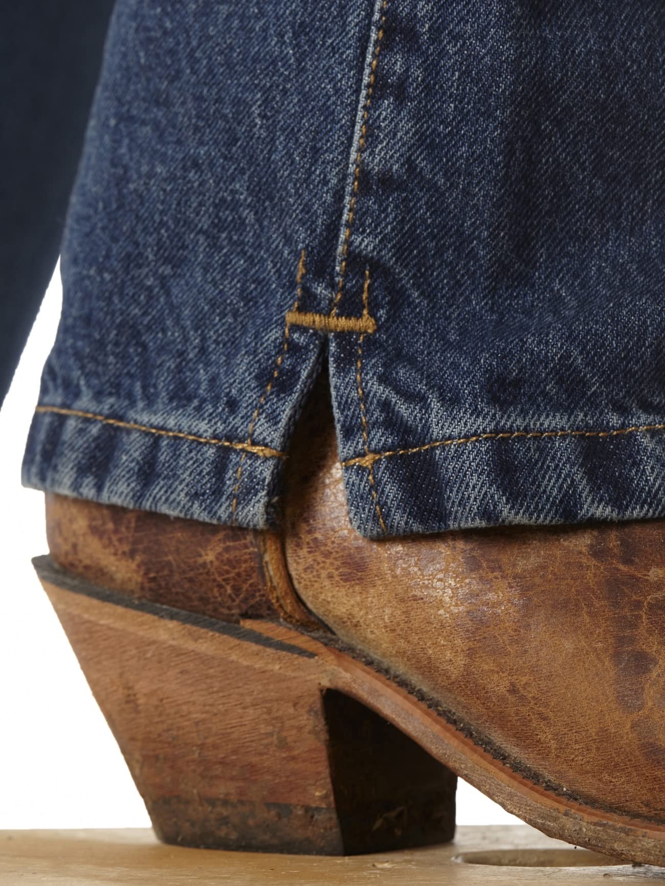 Wrangler Women's Mid Rise Vented Hem Ultimate Riding Jeans - Comfortable Stretch Denim for Horseback Riding & Outdoor Activities