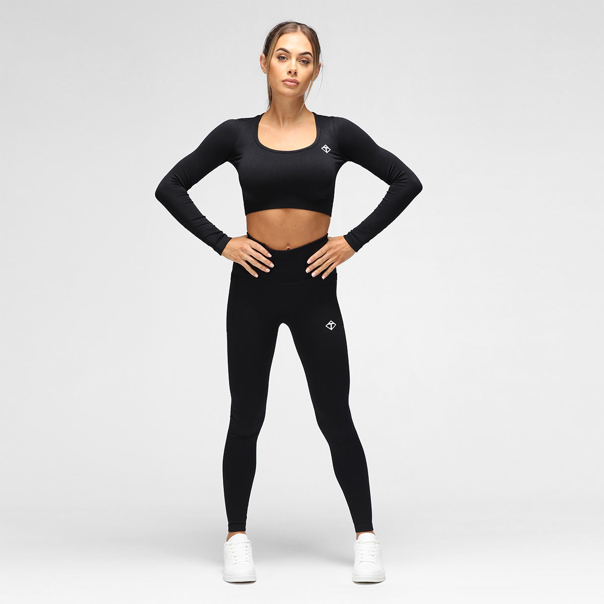 Black Ribbed Seamless Long Sleeve Crop Top for Women - Fashionable Workout & Casual Wear