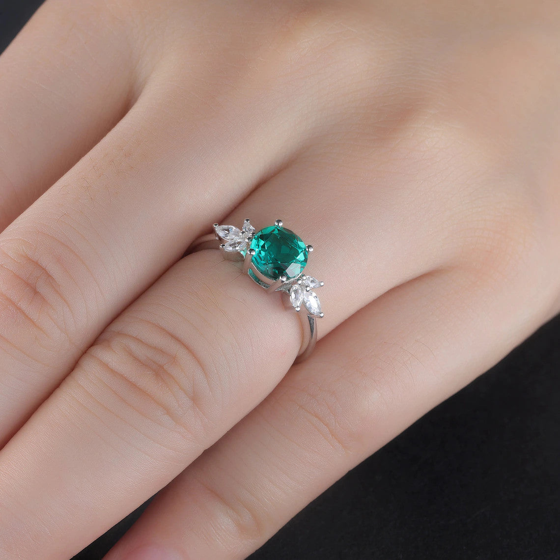 Vintage Emerald Diamond Engagement Ring - Round Cut Diamond Promise Ring for Women, 14K Gold Wedding Band, Perfect for Proposals, Anniversaries & Special Occasions