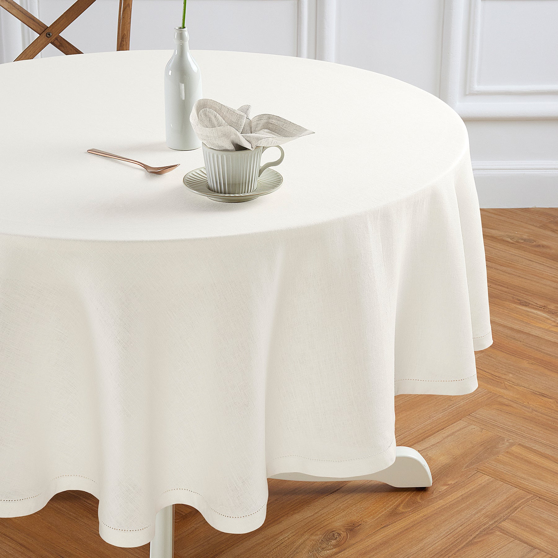 Sonoma Hemstitch Round Tablecloth - 60 Inch White Linen Table Cover for Dining, Parties & Special Events | Elegant & Durable Home Decor