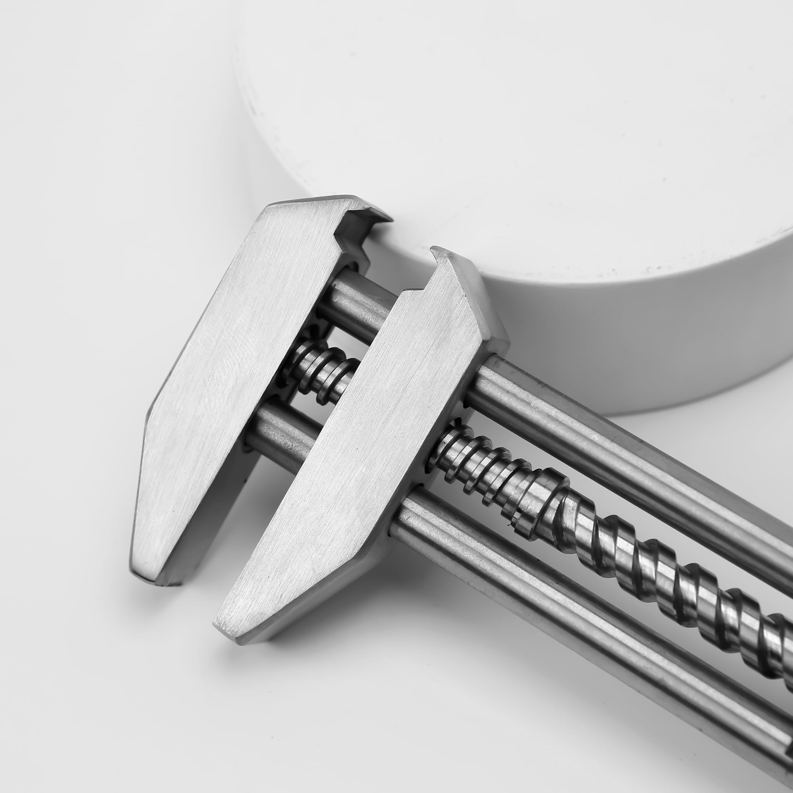 Marsrut Cool Multifunctional Adjustable Grip Wrench - Stress-Relieving Tool for Home Repairs, DIY Projects, and Automotive Maintenance