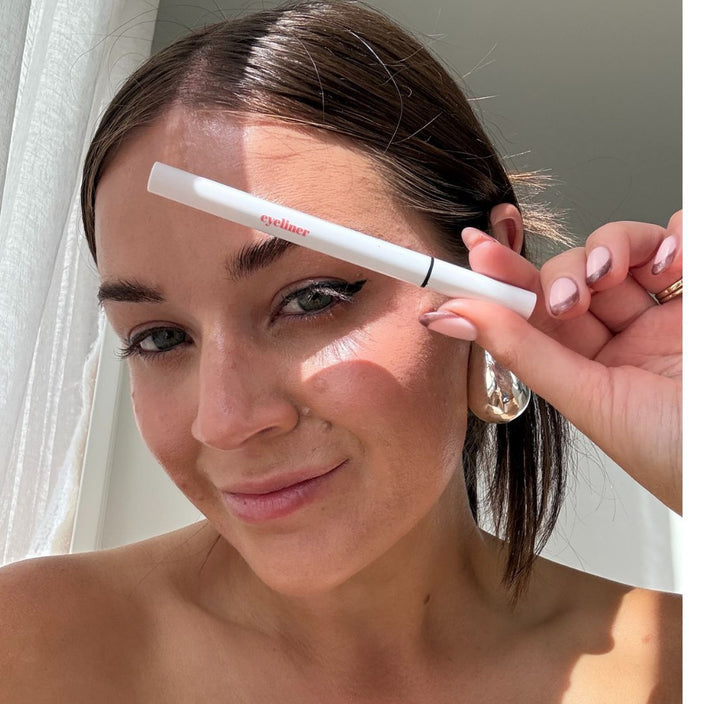 Lashfridays Eyelash Growth Serum with Eyeliner - Natural Lash Enhancer for Longer, Thicker Lashes | Perfect for Daily Use & Special Occasions