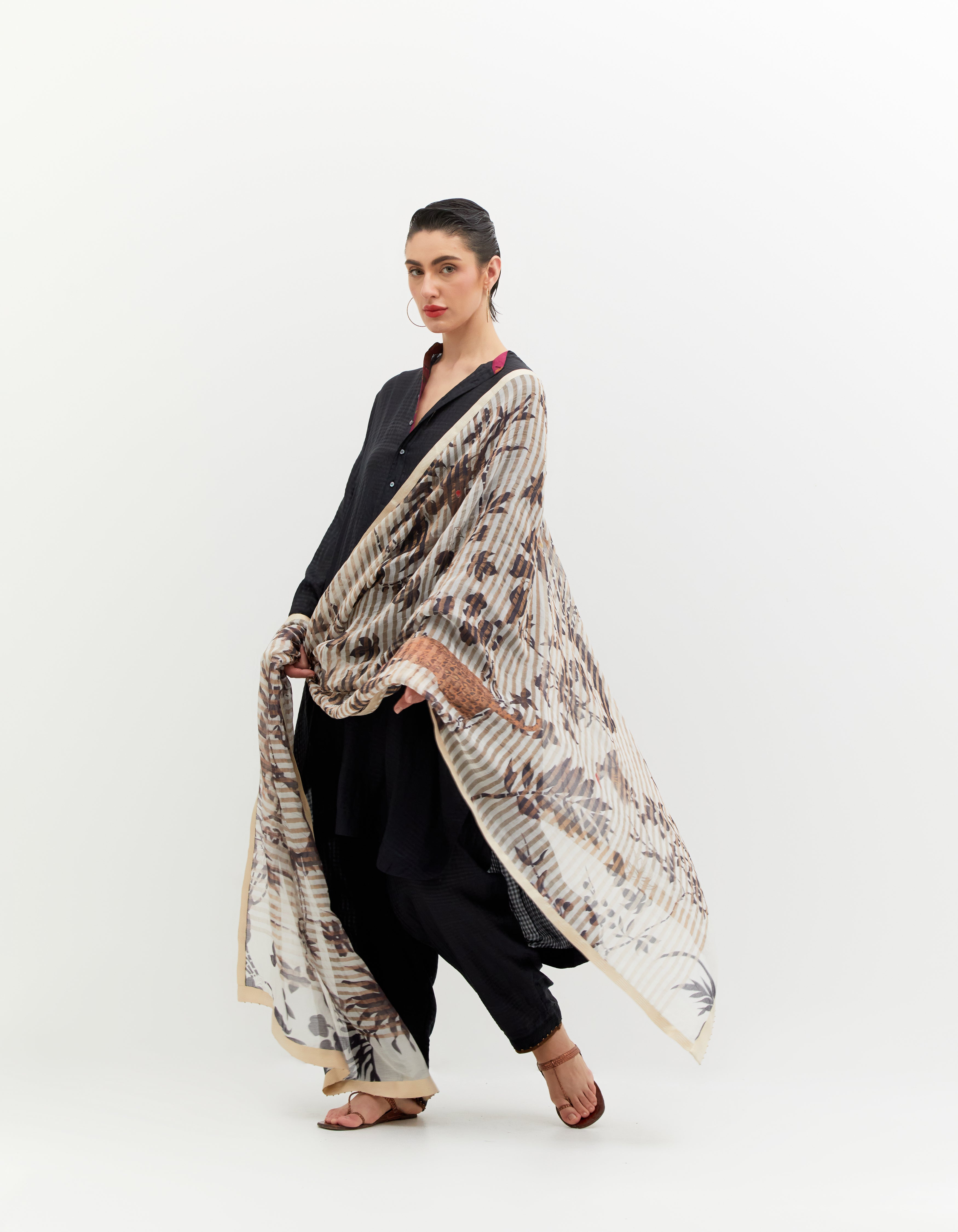 SD Aisha Salwar Silk Check Black - Elegant Indian Traditional Outfit for Women | Perfect for Festivals, Weddings & Special Occasions