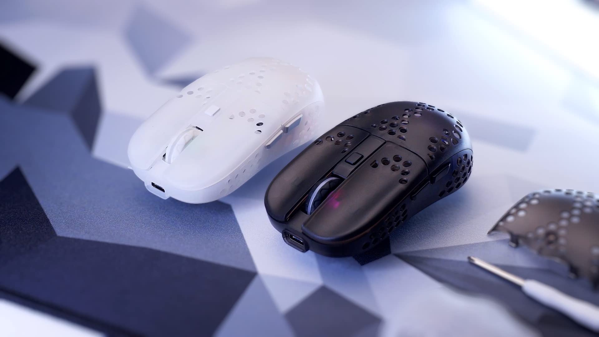 Xtrfy MZ1 Wireless Gaming Mouse - Adjustable Lightweight Ergonomic Design by Rocket Jump Ninja | Perfect for FPS, MOBA & Esports Gaming | Black Color