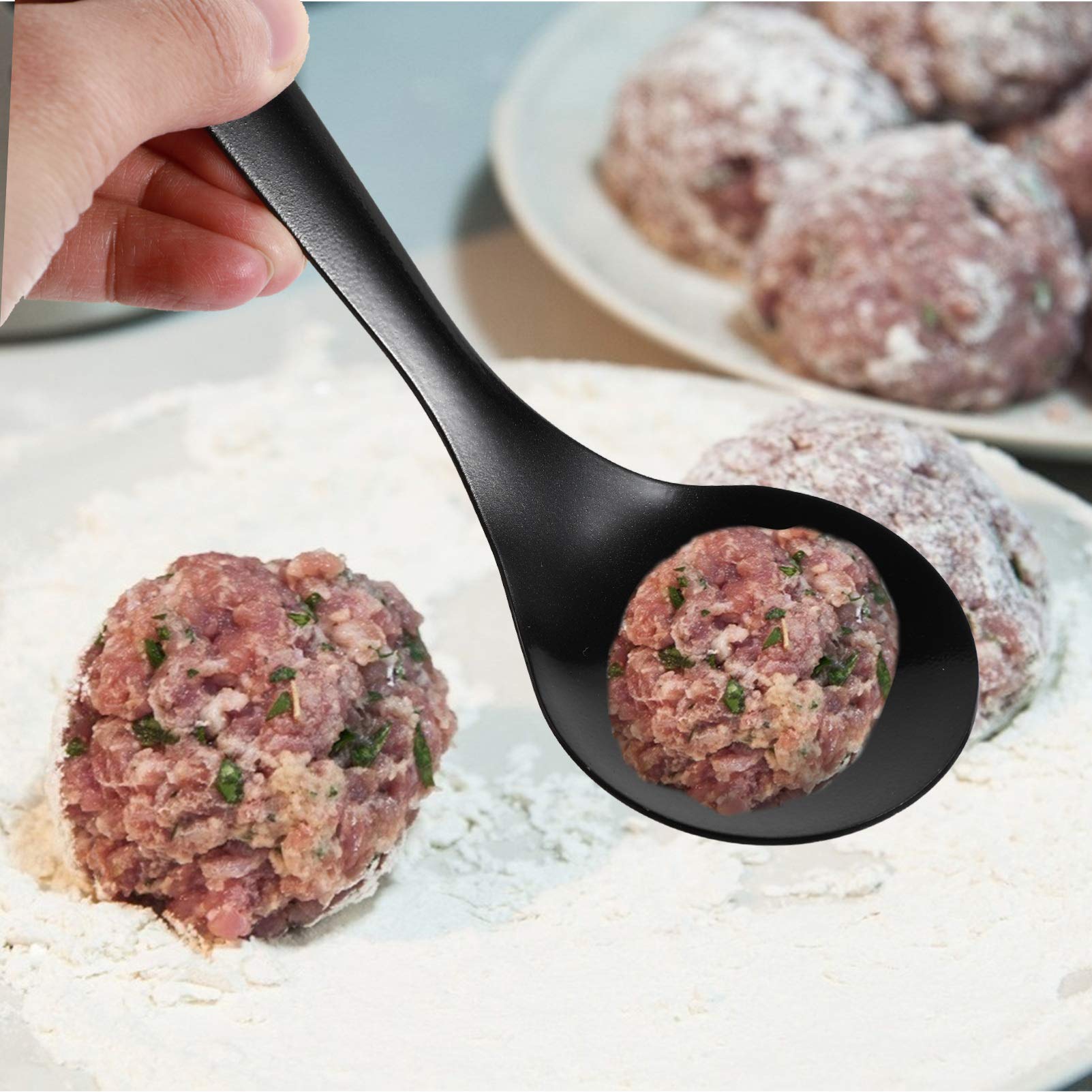**Hemoton Stainless Steel Meatball Maker Scoop - DIY Meatball, Spaghetti, Fish & Prawn Patties Maker - Perfect for Home Cooking, Dumplings, and Italian Cuisine**