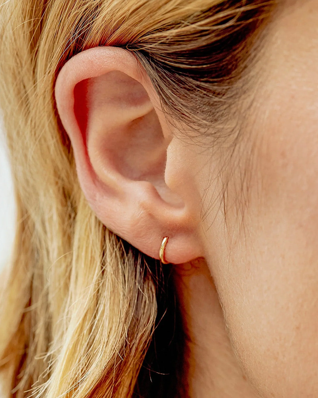 14K Gold Classic Huggie Hoop Earrings for Women - Elegant & Hypoallergenic Jewelry for Everyday Wear & Special Occasions