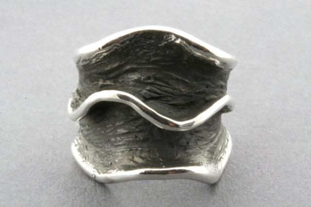 Large Clam Ring - Sterling Silver Jewelry for Women, Elegant and Unique Shell Design, Perfect for Beach Parties, Weddings & Everyday Wear