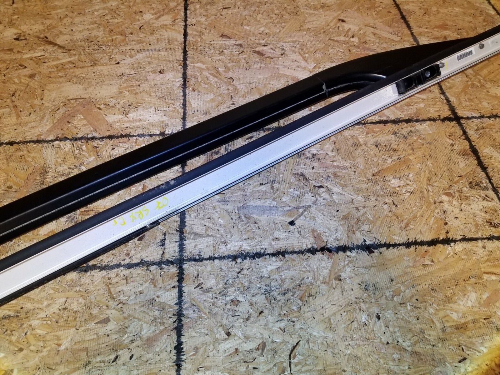 2005-2009 Cadillac SRX Left Driver Side Roof Rack Rail Luggage Trim OEM Replacement Part - Perfect for Road Trips & Outdoor Adventures
