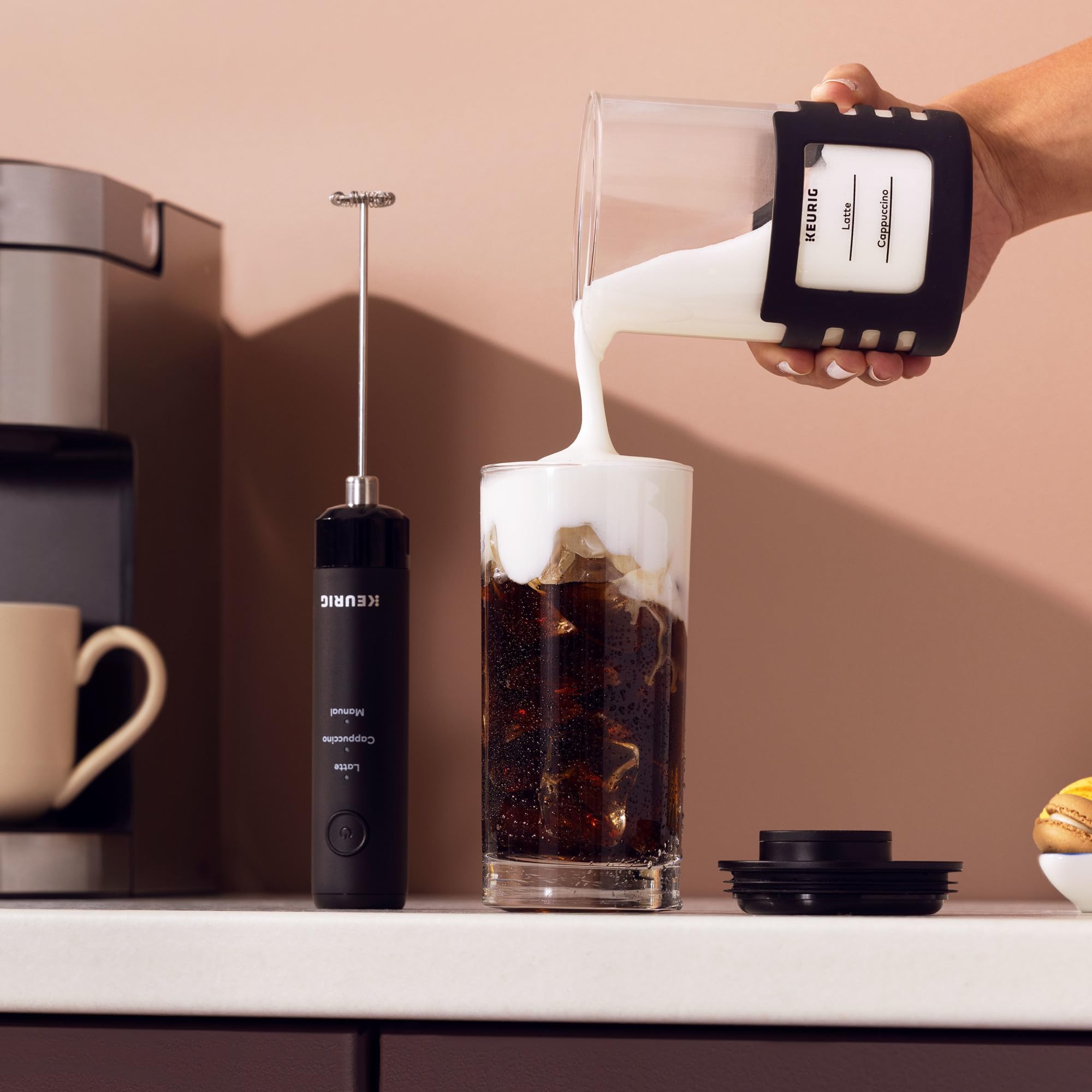 Keurig® SimpleCafé Milk Frother - Electric Handheld Frothing Wand for Coffee, Latte & Cappuccino - Perfect for Home Baristas & Coffee Lovers (Use for Hot/Cold Milk, Hot Chocolate & Matcha Drinks)