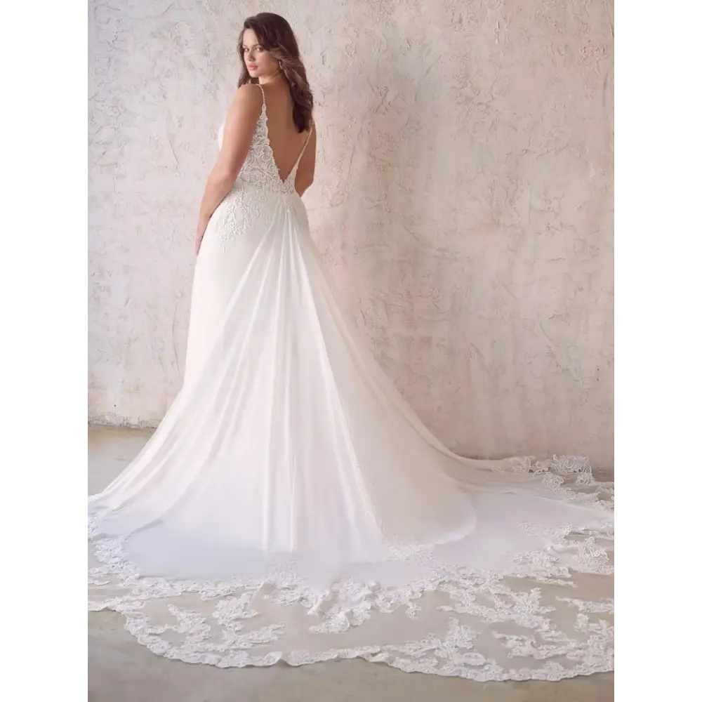 Maggie Sottero Fayette Wedding Dress with Detachable Train - Elegant Bridal Gown for Church Ceremony & Outdoor Wedding Photography