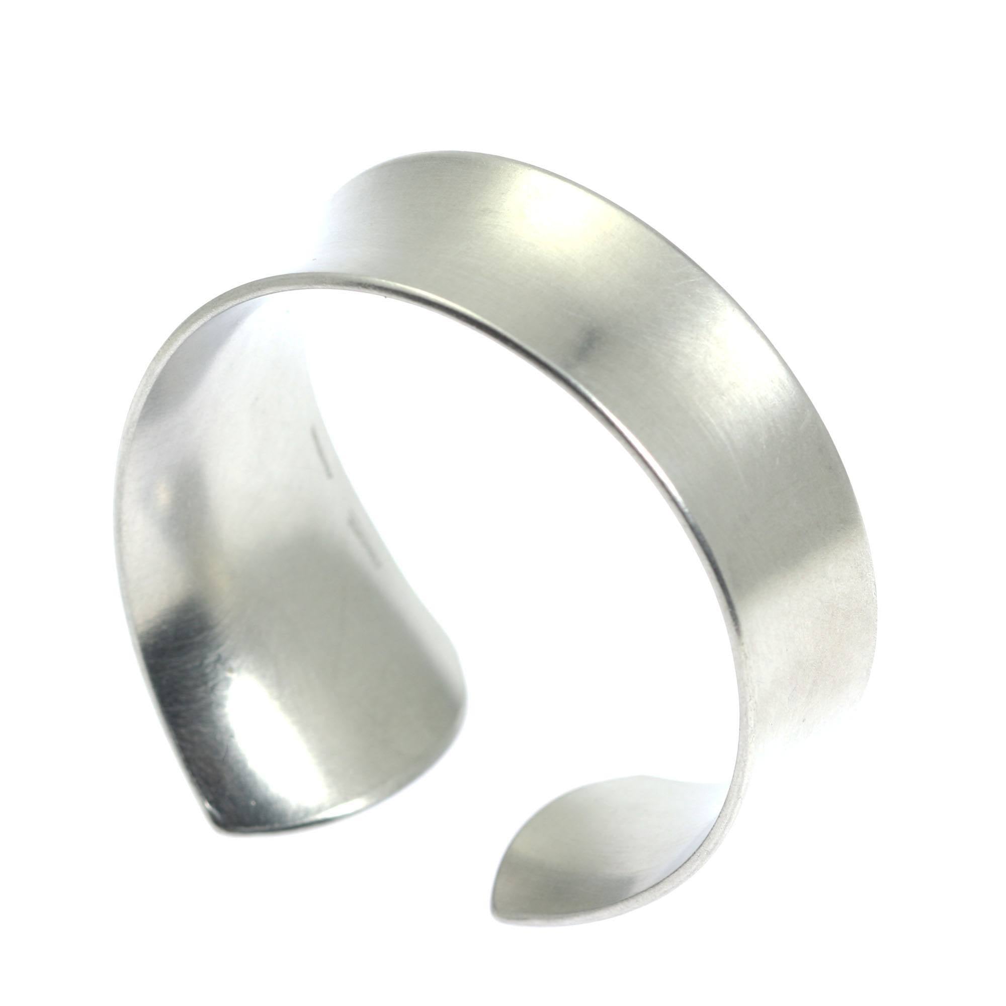 Elegant Tapered Brushed Anticlastic Aluminum Bangle Bracelet for Women - Minimalist Jewelry for Everyday Wear, Office & Special Occasions