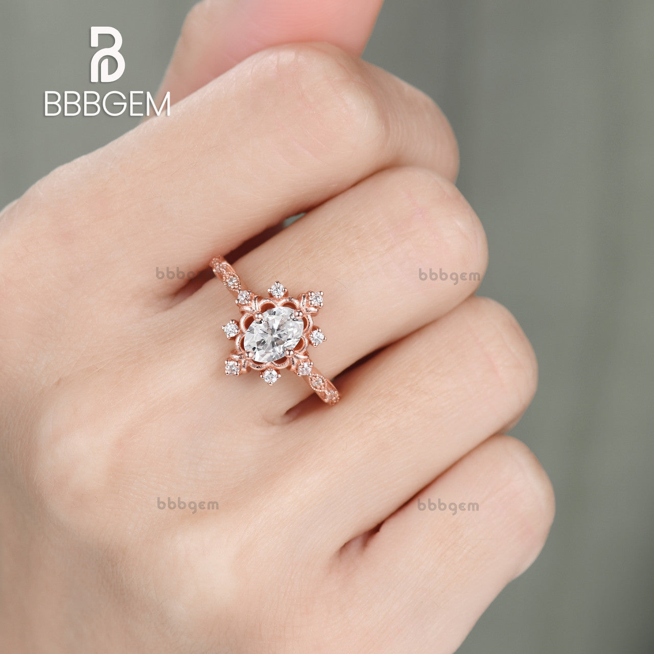 Vintage Oval Moissanite Engagement Ring 1 Carat Victorian Cluster VVS Moissanite Wedding Ring - Elegant Bridal Jewelry for Proposals, Anniversaries & Special Occasions