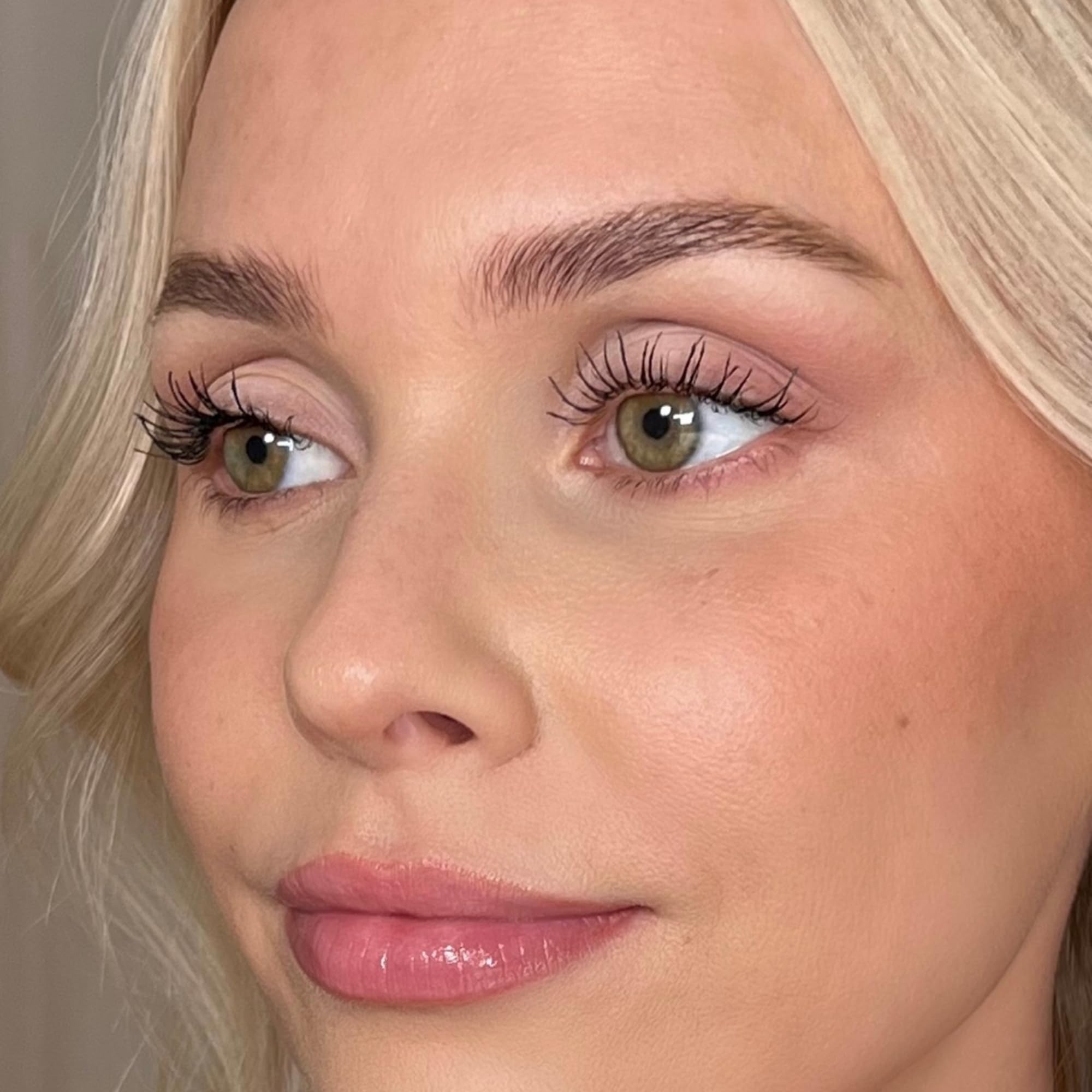 Hypoallergenic Vegan Eyeshadow for Sensitive Eyes - Long Lasting, Fragrance-Free & Allergy Certified Makeup (414 Light Rose) - Perfect for Daily Wear & Special Occasions