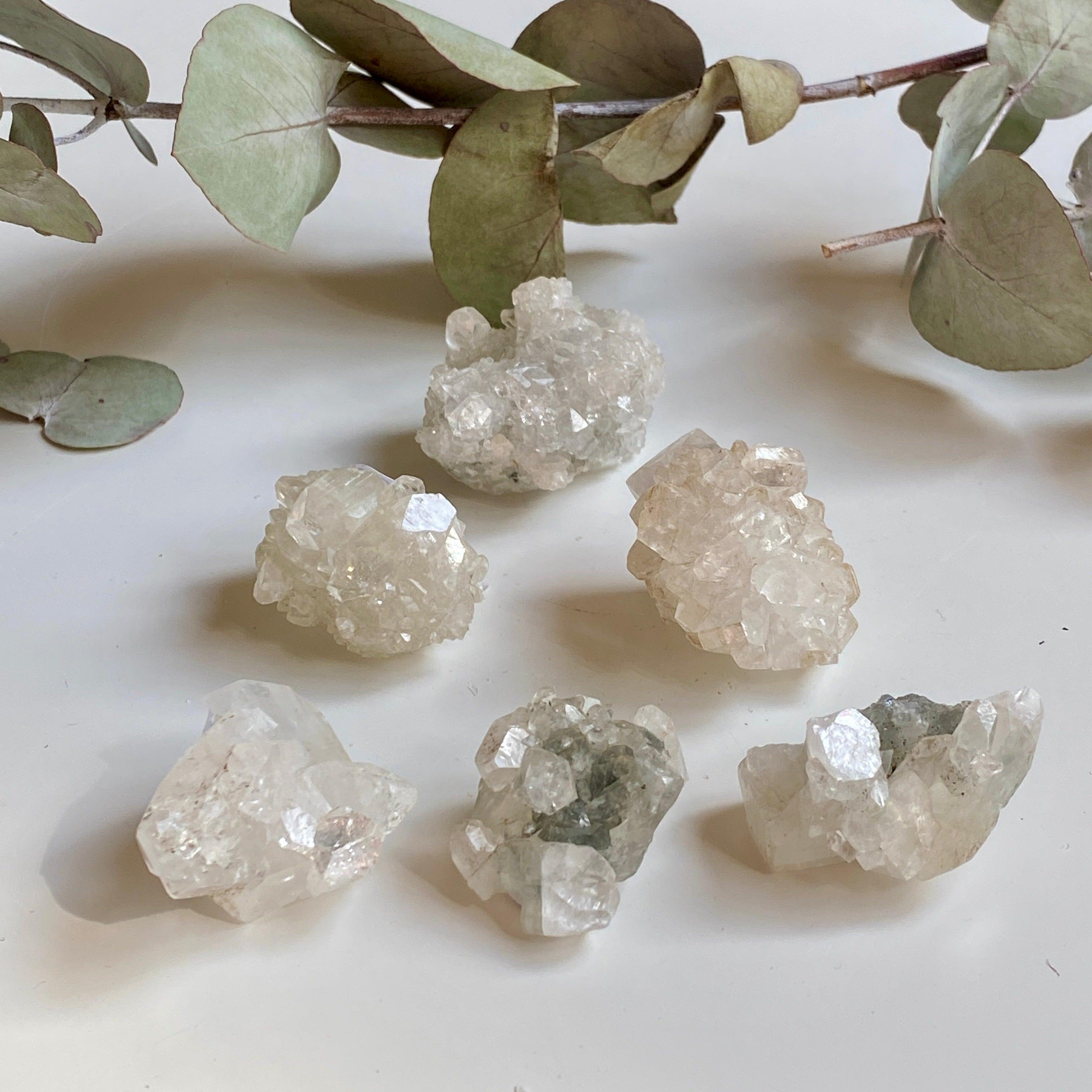 Natural Apophyllite Crystal Cluster - Healing Stone for Meditation, Reiki & Energy Work - Perfect for Home Decor & Spiritual Practices