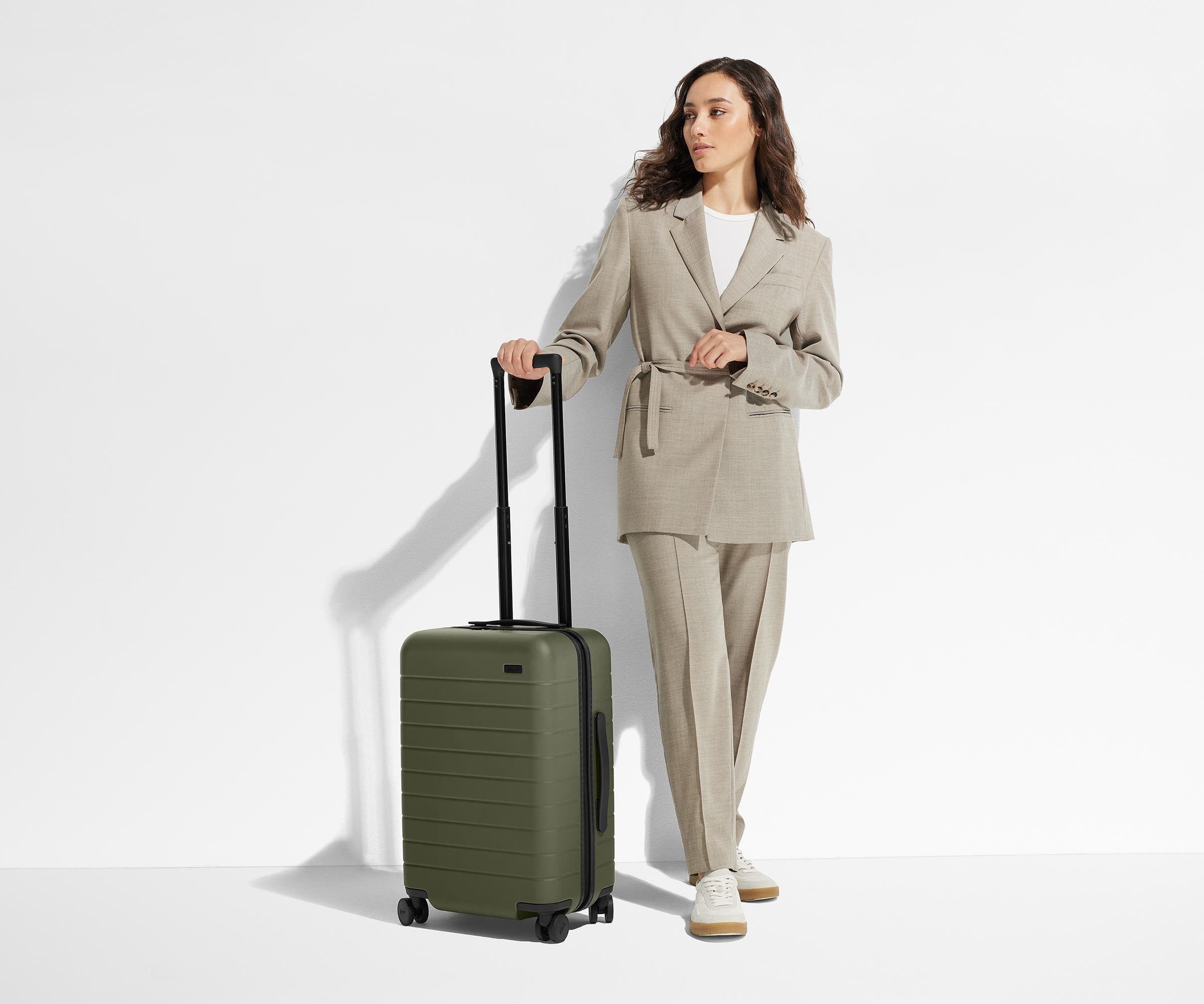 Cloud Gray Carry On Luggage - Lightweight & Durable Suitcase for Air Travel, Business Trips & Weekend Getaways