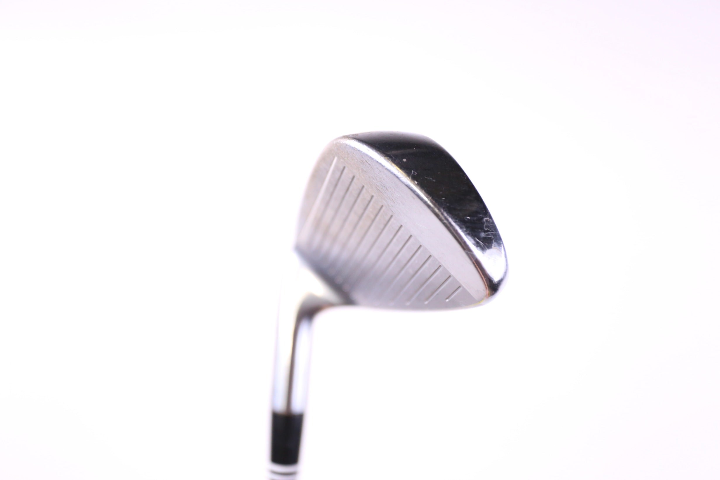 Used Cleveland 588 MT Pitching Wedge 44° - Right Handed Golf Club with Stiff Flex - Perfect for Approach Shots & Short Game Improvement